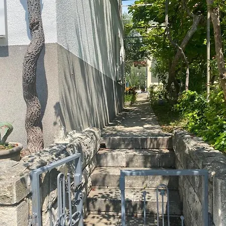 Domuskova Appartement Podstrana Buitenkant foto